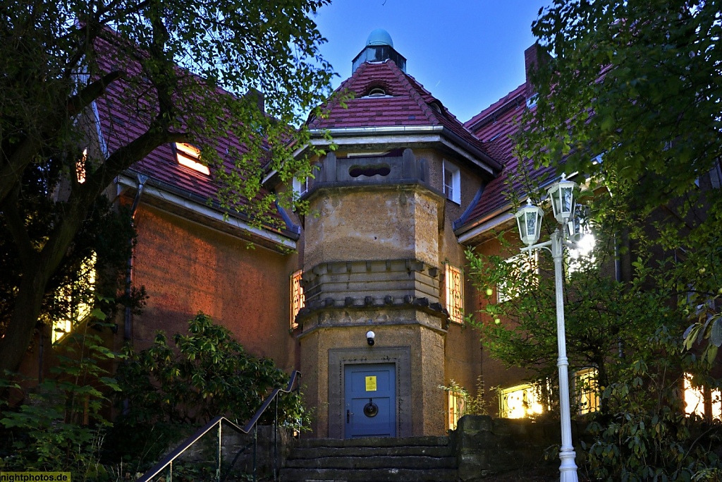 2018-09-05 02 Berlin Frohnau Buddhistisches Haus erbaut 1923-1926 für Paul Dahlke von Architekt Max Meyer. Haupthaus