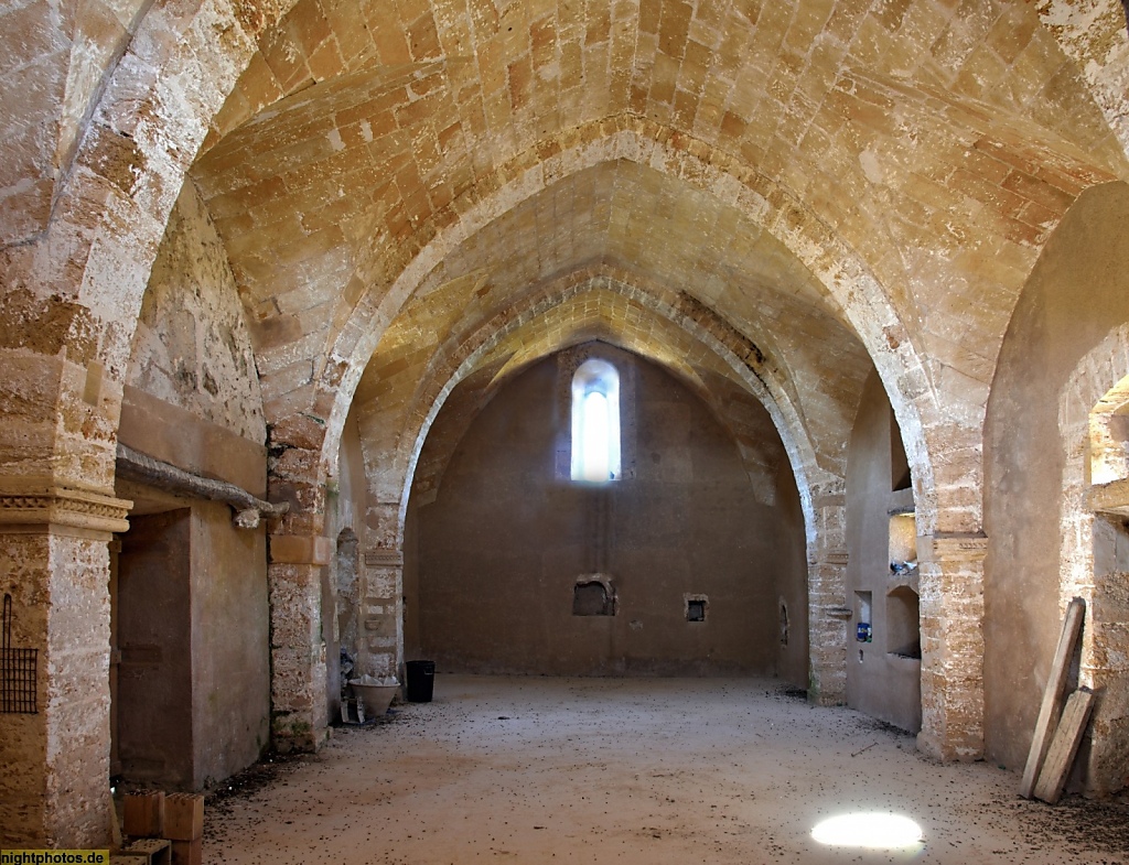Mallorca Arta Klosterruine des Priorat von Santa Maria del Bellpuig erbaut ab 1300 von Prämonstratensern. Kirchenruine