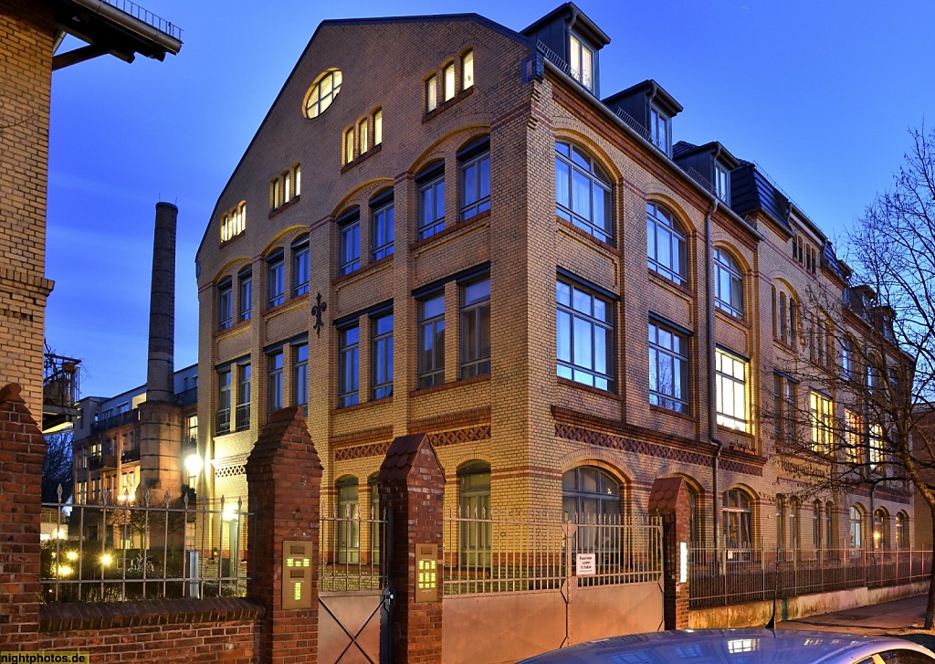 Berlin Weissensee Wohnhaus erbaut 1908 als Kontor- und Verwaltungsgebäude einer Gummiwarenfabrik