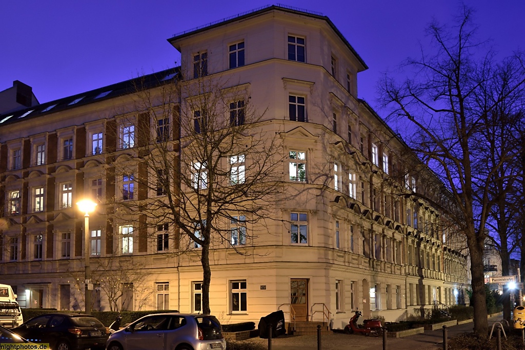 Berlin Weissensee Altbau der Gründerzeit in der Puccinistrasse
