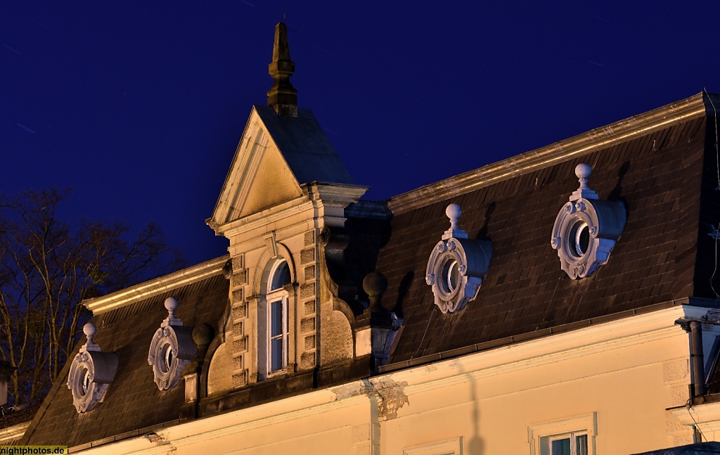 Berlin Wannsee Jagdschloss Glienicke erbaut 1682-1684. Entwurf vermutlich von Charles Philippe Dieussart fuer Kurfürst Friedrich Wilhelm. Kavaliershaus