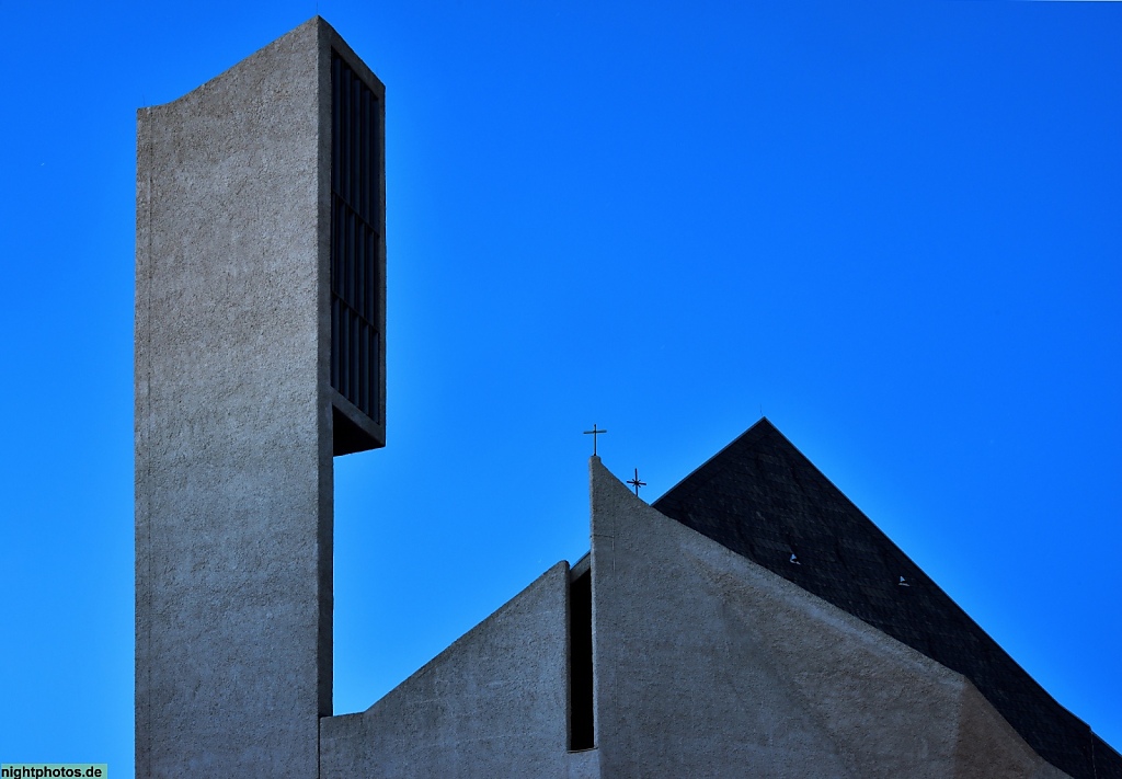 Berlin Schöneberg St Norbert Kirche Erstbau 1913-1918 umgebaut 1958-1962 von Hermann Fehling Daniel Gogel und Peter Pfankuch