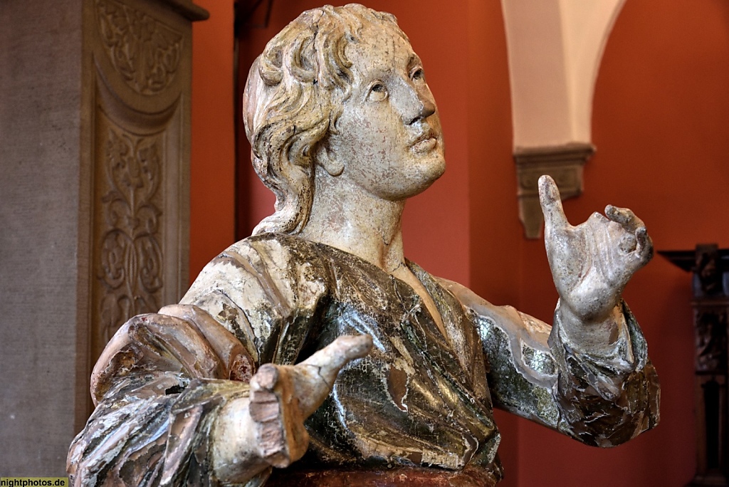 Poznan Rathaus. Ratusz. Der königliche Saal. Restauriert 1954. Sala Królewska. Skulptur