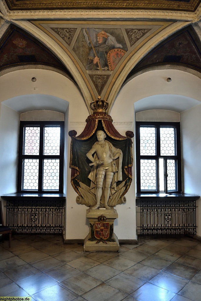Poznan Rathaus. Ratusz. Der Gerichtsaal. Sala Sądowa. Pomnik Stanislawa Augusta Poniatowskiego 1732-1798 von August Schöps