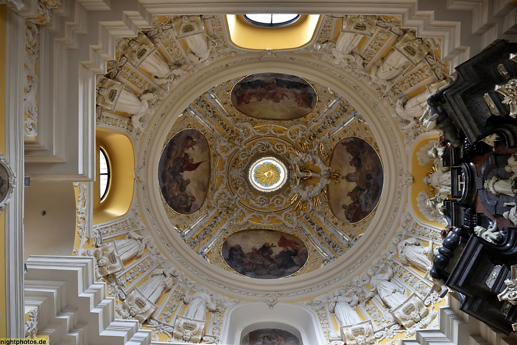 Poznan Altstadt. Franziszkanska. Franziskanerkirche des Heiligen Antonius von Padua erbaut 1728