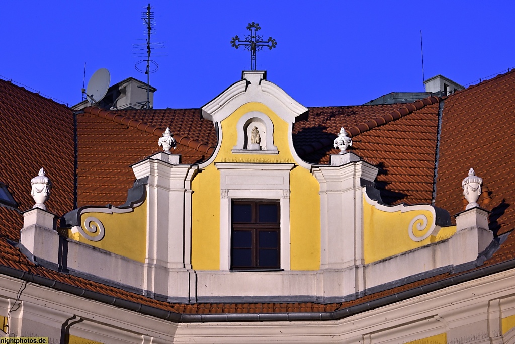 Poznan Śródka. Philippinisches Kloster erbaut 1771-1777 als Haus der Ordenskongegration. Spätbarock. Klasztor filipinów w Poznaniu