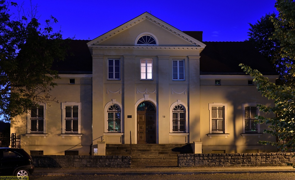 Poznan. Dominsel. Ostróv Tumski. Seminarhaus der Schwestren der Franziskanischen Familie Mariens