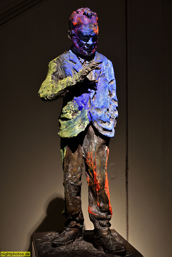 Lübeck Bronzeplastik im Willy-Brandt-Haus. Nachbildung des Originals von Bildhauer Rainer Fetting