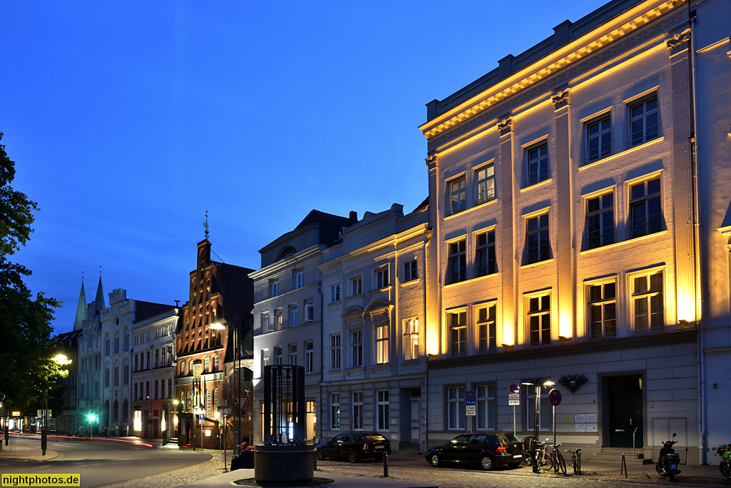 Lübeck Koberg und Breite Strasse mit Haus der Schiffergesellschaft
