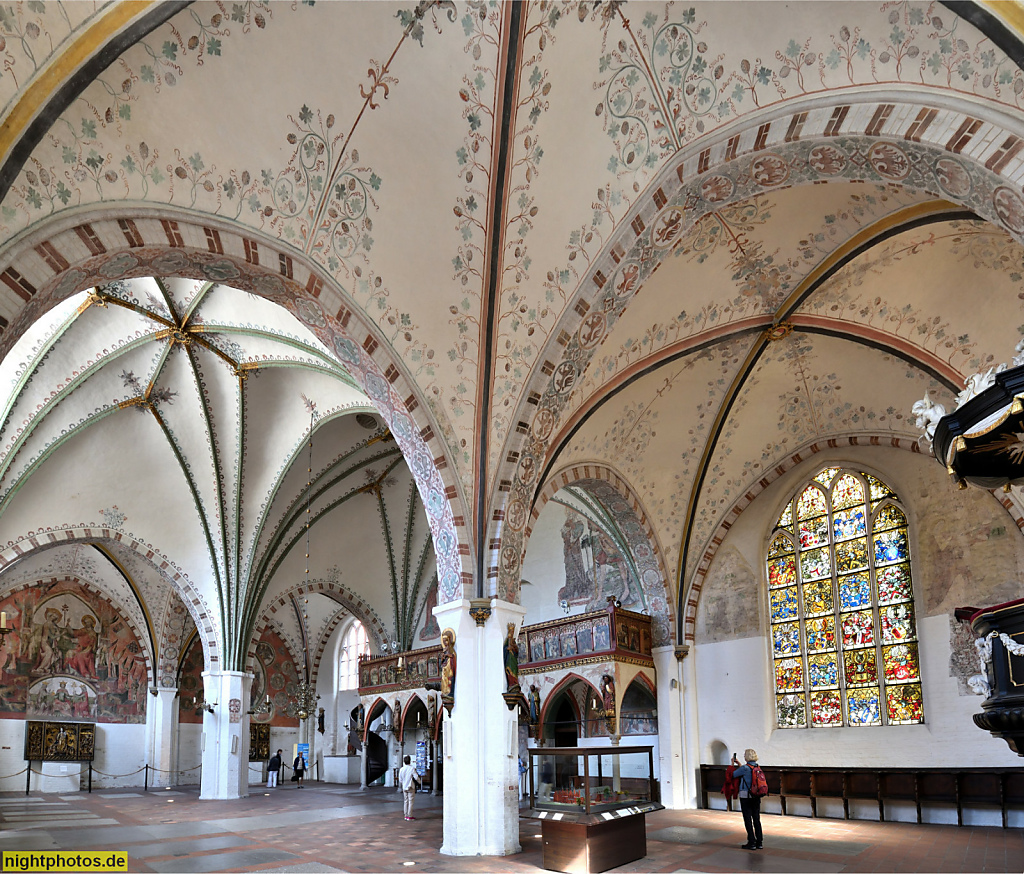 Lübeck Koberg Heiligen-Geist-Hospital erbaut 1286 als Sozialeinrichtung. Dreischiffige Hallenkirche mit Lettner und Stern- und Kreuzrippengewölbe