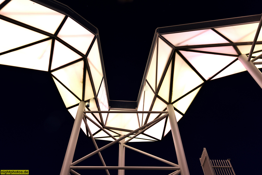 Berlin Marzahn Kienberg Wolkenhain Aussichtspunkt 120m über NN auf der Int Gartenausstellung 2017. Stahlkonstruktion