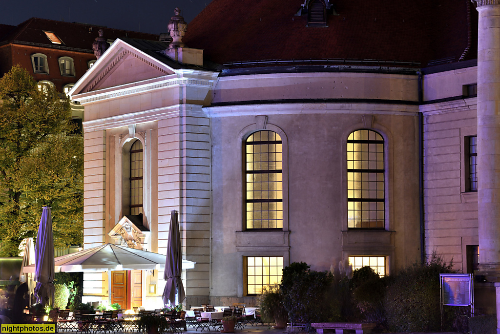 Berlin Mitte Französische Friedrichstadtkirche erbaut 1701-1705 von Jean Louis Cayart und Abraham Quesnay für die Hugenottengemeinde