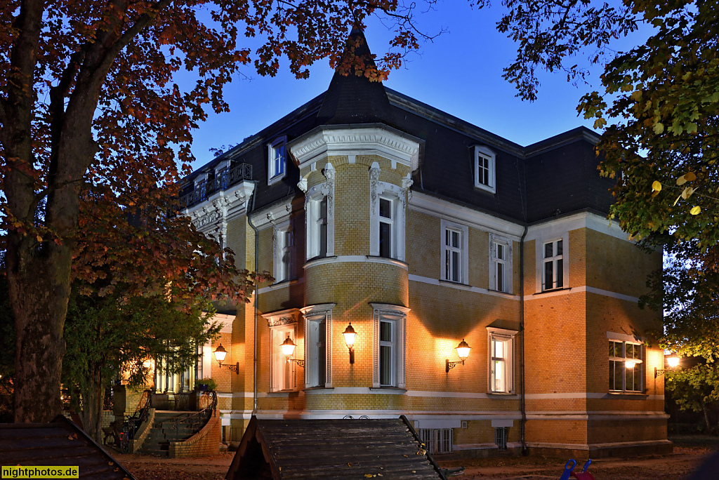 Berlin Lichterfelde Villa Folke Bernadotte erbaut 1885-1886 von Richard Reinhold Hint für Theateragent Emil Drenker. 1928-1945 Labor und Wohnung Manfred von Ardenne