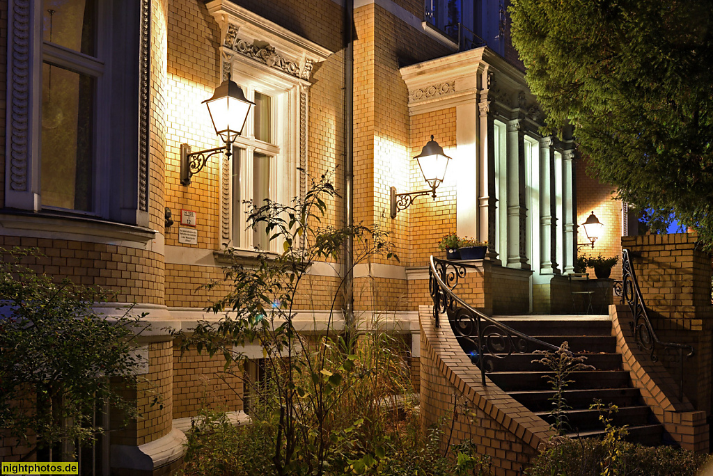Berlin Lichterfelde Villa Folke Bernadotte erbaut 1885-1886 von Richard Reinhold Hint für Theateragent Emil Drenker. 1928-1945 Labor und Wohnung Manfred von Ardenne
