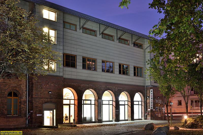 Berlin Friedrichshain Alte Feuerwache seit 1998 Kulturhaus mit Theater