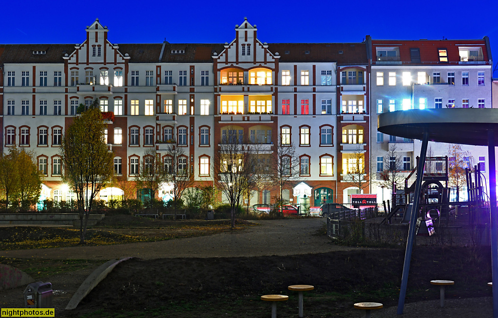 Berlin Wedding Gründungshaus Erbbauverein Moabit erbaut 1907 mit Neorenaissancefassade in der Sprengelstrasse. Gründer Carl Laux