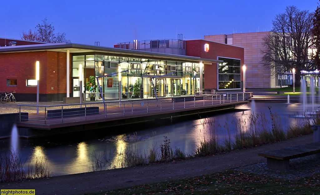 Potsdam Babelsberg Griebnitzsee Hasso-Plattner-Institut Hörsalgebäude erbaut 2001 von Architekturbüro Braun und Voigt