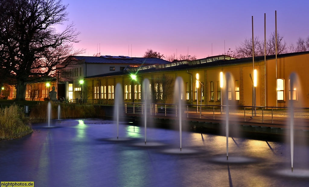 Potsdam Babelsberg Griebnitzsee Hasso-Plattner-Institut Universitätsbibliothek erbaut 2001 von Architekturbüro Braun und Voigt