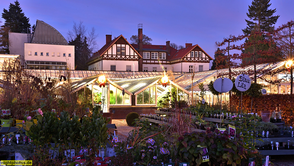 Berlin Dahlem Königliche Gartenakademie. Gewächshäuser der ehemaligen Königlichen Gärtnerlehranstalt eröffnet 1903