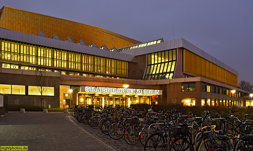 Berlin Mitte Tiergarten Staatsbibliothek im Kulturforum erbaut 1967-1978 von Hans Scharoun