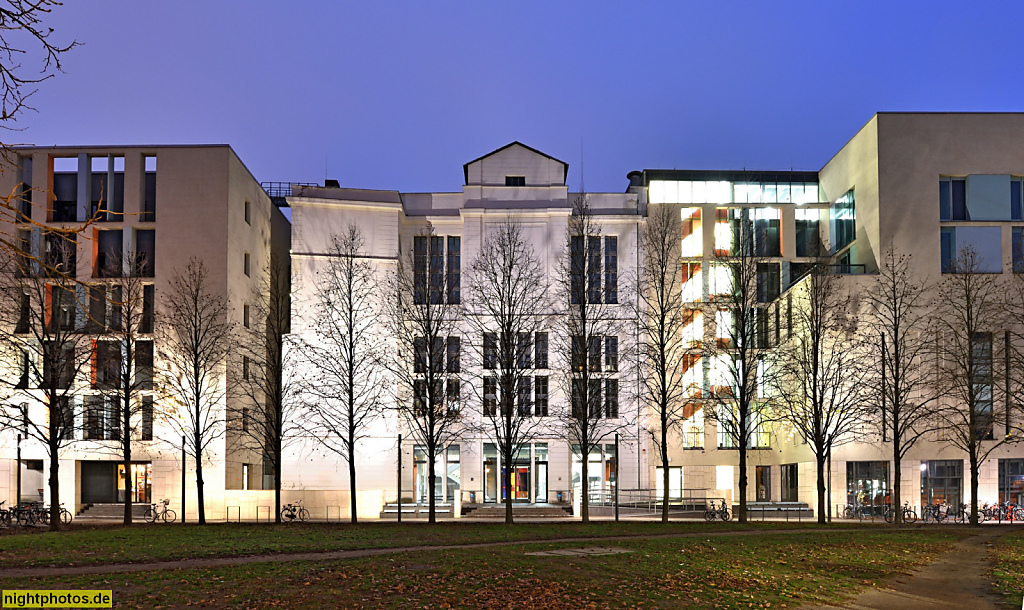 Berlin Mitte Hegelplatz Humboldt-Universität Institut für Deutsche Literatur Deutsche Sprache und Linguistik und Nordeuropa-Institut. Erbaut 2004-2006