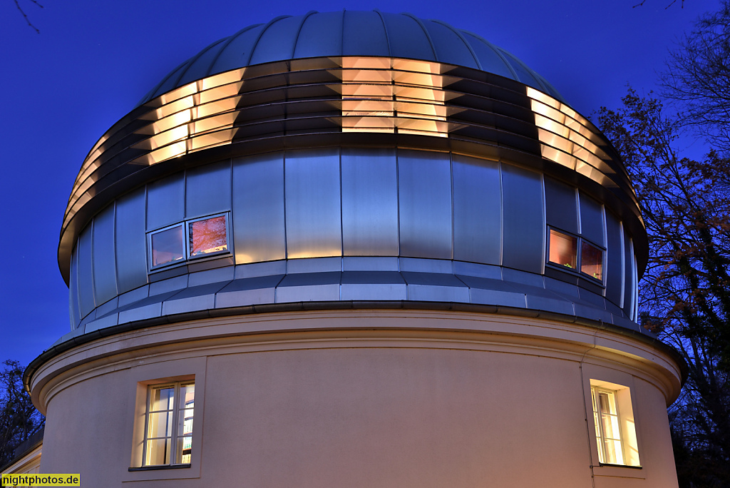 Potsdam Babelsberg Bibliotheksneubau 2002 von Architekten Joachim Kleine Allekotte im Leibniz-Institut für Astrophysik