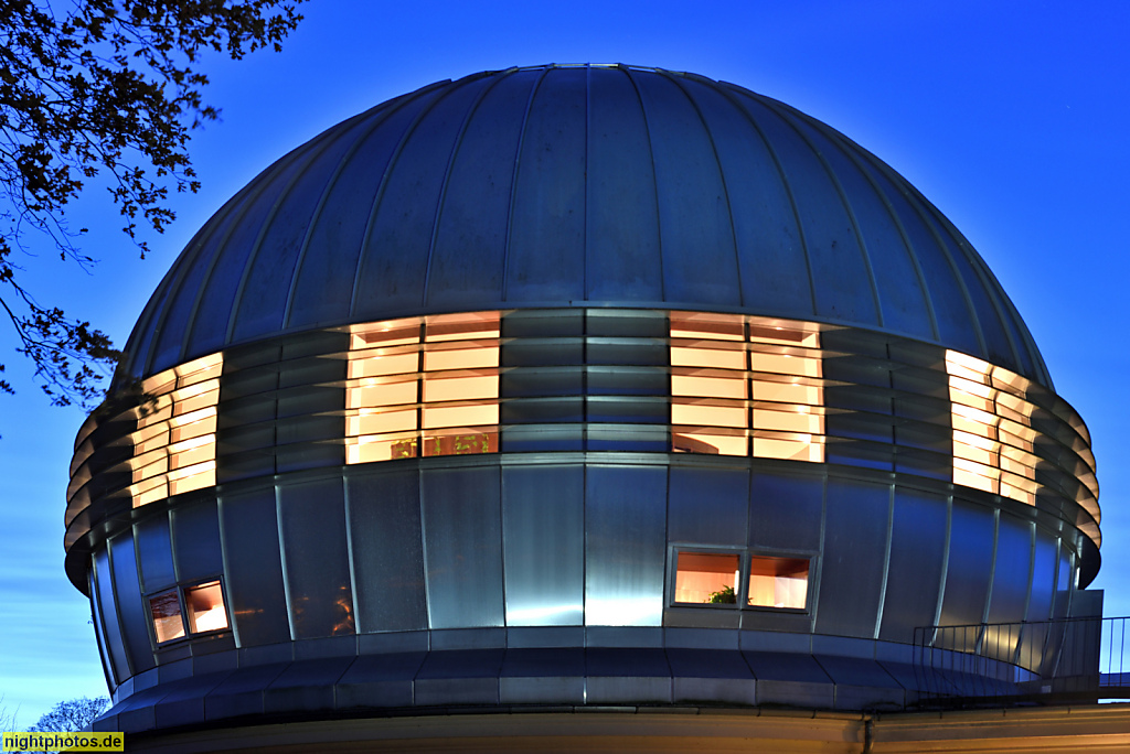 Potsdam Babelsberg Bibliotheksneubau 2002 von Architekten Joachim Kleine Allekotte im Leibniz-Institut für Astrophysik