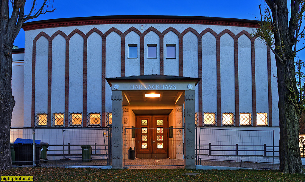 Berlin Dahlem Harnack-Haus Tagungsstätte der Max-Planck-Gesellschaft erbaut von Carl Sattler 1929 als Vortrags- und Begegnungszentrum der Kaiser-Wilhelm-Gesellschaft