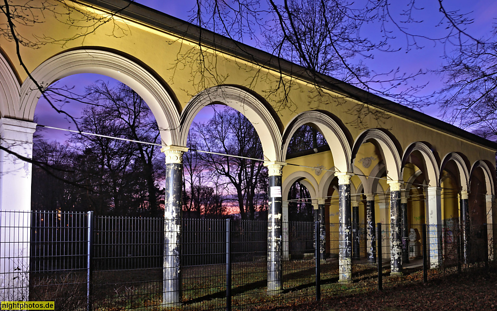 Berlin Charlottenburg Westend Ruhwaldpark Säulenhalle erbaut 1873-1880 von Franz Piater