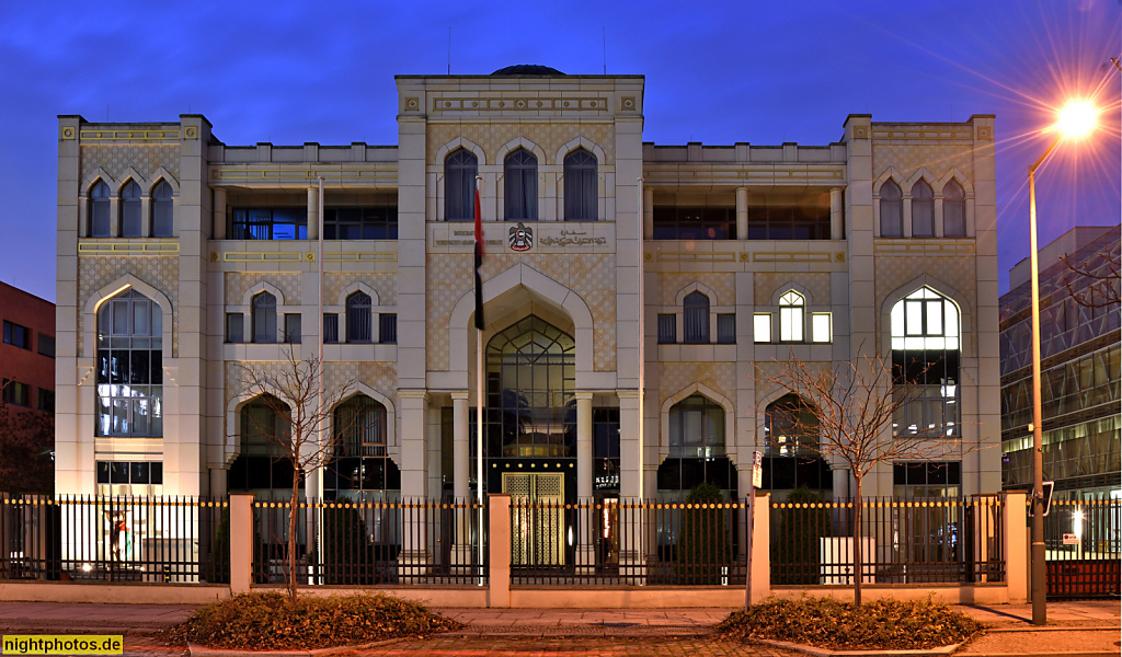 Berlin Tiergarten Botschaft der Vereinigten Arabischen Emirate erbaut 2002-2004 von Architekten Tom Krause und Astrid Bohne aus Eschweiler