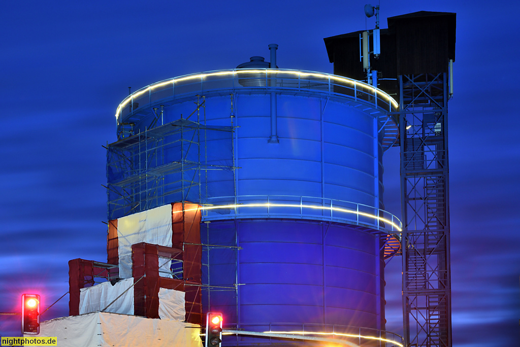 Bernau Gasometer. Stahlkessel erbaut 1928-1929. BAMAG-Kolbengasbehaelter genutzt bis 1966