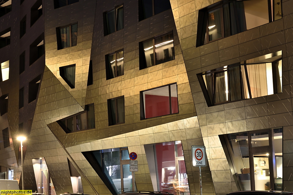 Berlin Mitte Sapphire Appartmenthaus von Daniel Libeskind erbaut 2018 in der Chausseestrasse 43