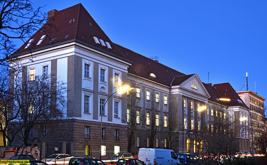 Berlin Schöneberg Universität der Künste Fakultät Gestaltung. Erbaut 1906-1920 von Anton Adams, Eduard Fuerstenau, Carl Tesenwitz als Königliche Kunstschule