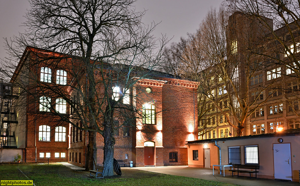 Berlin Mitte Jugendzentrum 'Die Oase' und Musikschule Fanny Hensel. Erbaut 1868 als Köllnisches Gymnasium mit Lehrerwohnhaus von Stadtbaurat Adolf Gerstenberg
