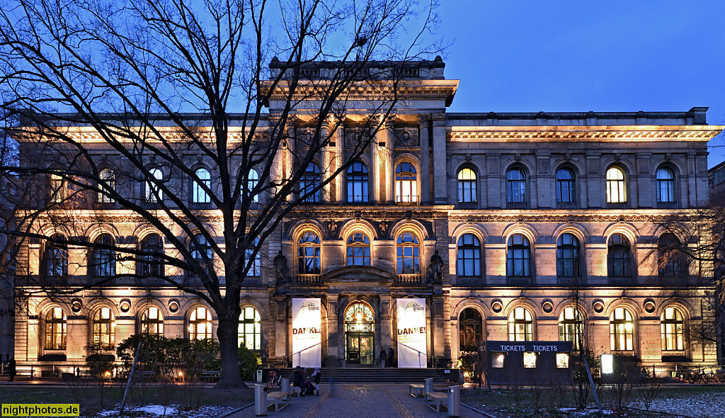 Berlin Mitte Museum für Naturkunde erbaut 1883-1889 von August Tiede im Stil der italienischen Renaissance