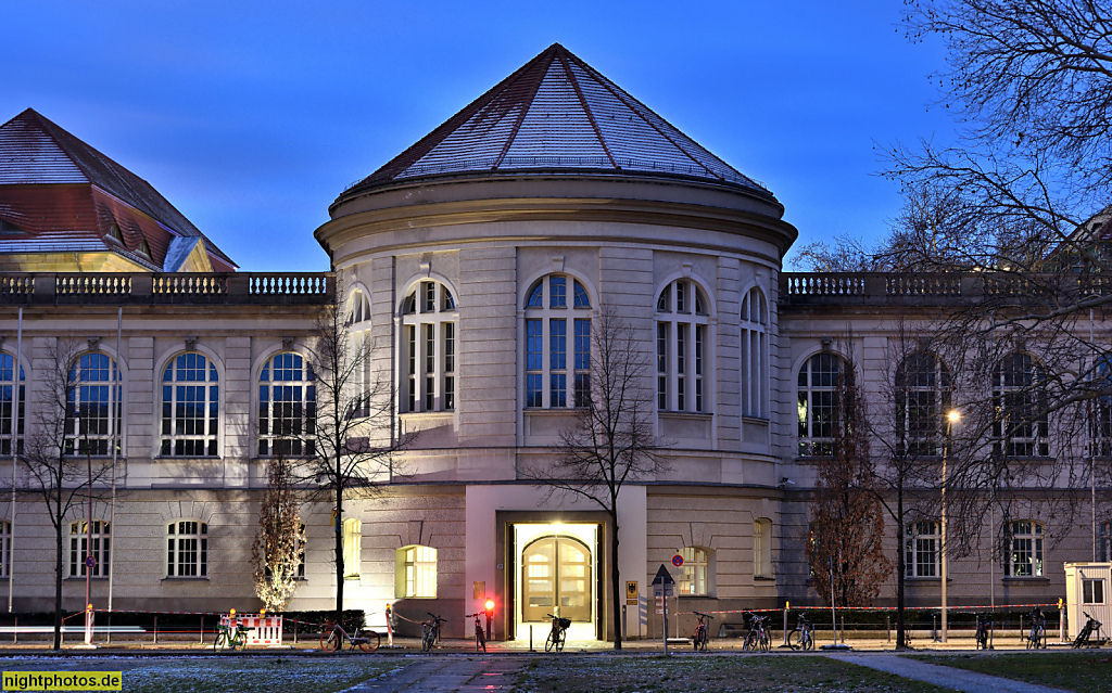 Berlin Mitte Bundesministerium für Wirtschaft und Energie. Erbaut 1905-1910 v Cremer und Wolffenstein als Kaiser-Wilhelm-Akademie