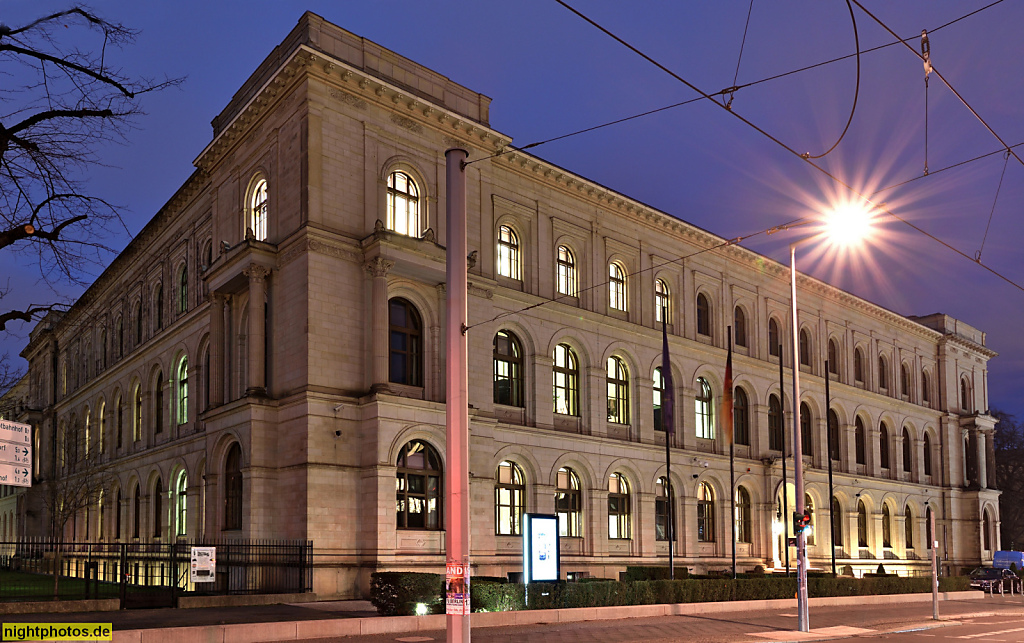 Berlin Mitte Bundesministerium für Verkehr und digitale Infrastruktur. Erbaut 1875-1878 von August Tiede als Geologische Landesanstalt und Bergakademie