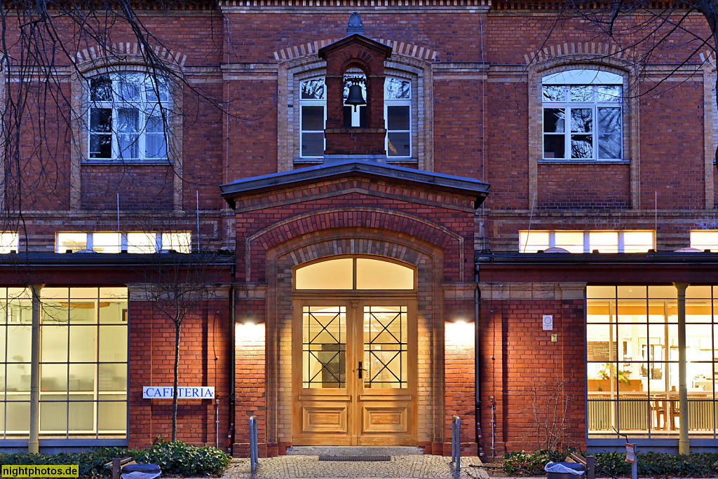 Berlin Tempelhof Wenckebach-Krankenhaus Aufnahmezentrum erbaut 1875-1878 von Martin Gropius und Heino Schmieden als Ökonomie-Gebäude des 2. Garnison-Lazarett