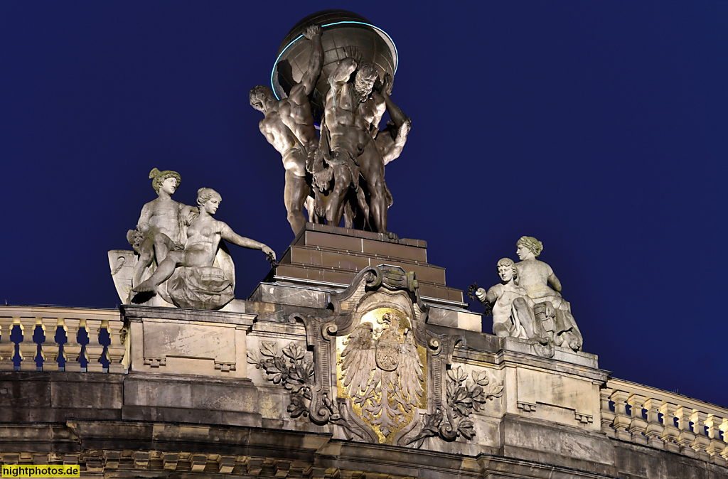 Berlin Mitte Museum für Kommunikation. Erbaut 1871-1874 von Carl Schwatlo als Kaiserliches Generalpostamt. Später Reichspostministerium