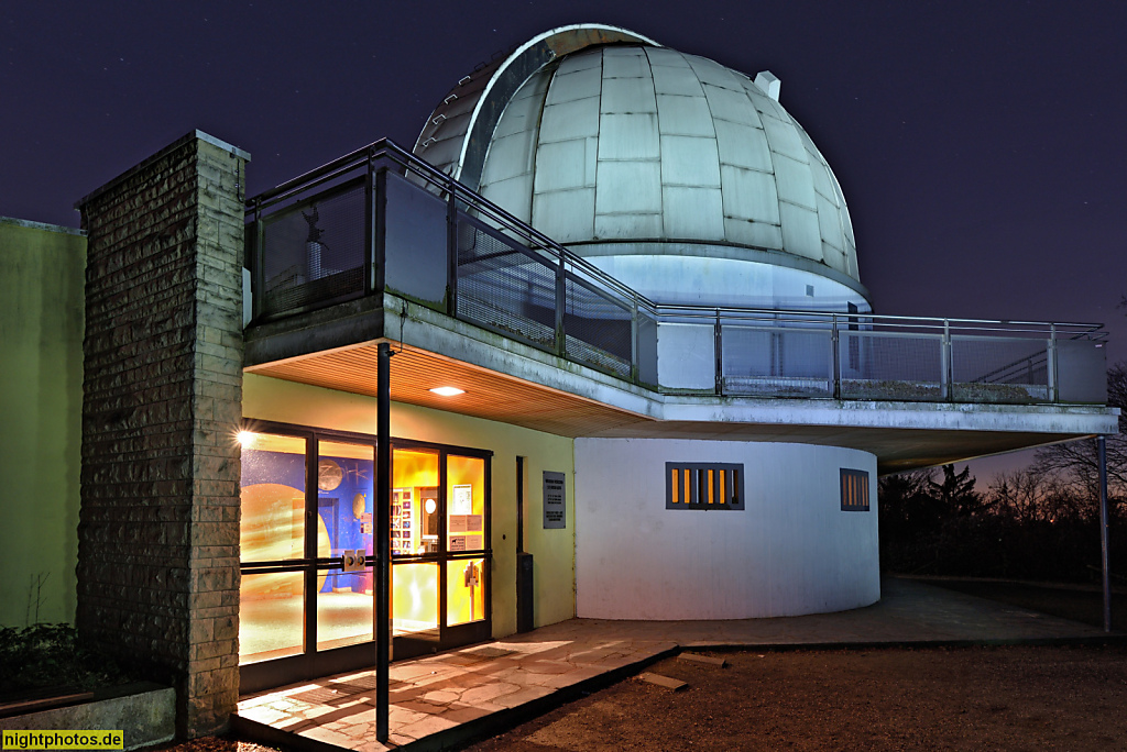 Berlin Schöneberg Wilhelm-Foerster-Sternwarte auf dem Insulaner erbaut 1961-1963
