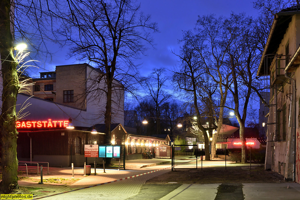 Berlin Prenzlauer Berg Pratergarten. Bierausschank seit 1837. Gaststätte seit 1852. Veranstaltungsort mit Freiluftbühne