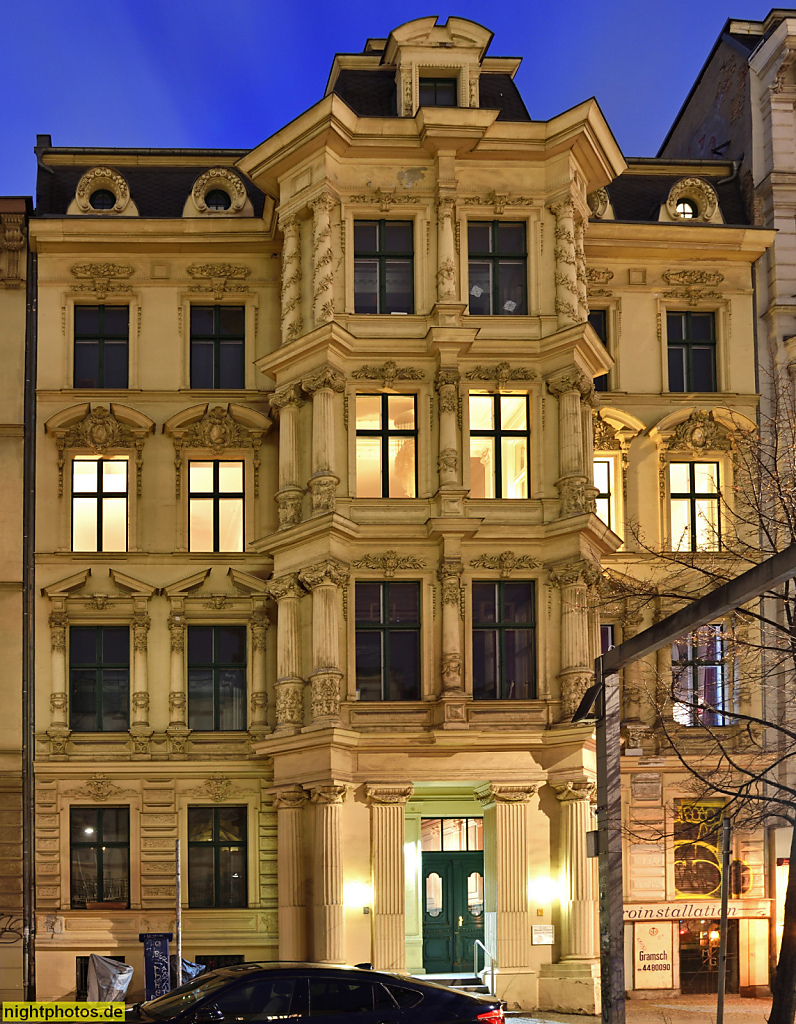 Berlin Prenzlauer Berg Mietshaus aus der Gründerzeit erbaut 1873-1874 von R Garbe für Holzhändler C. Böhm