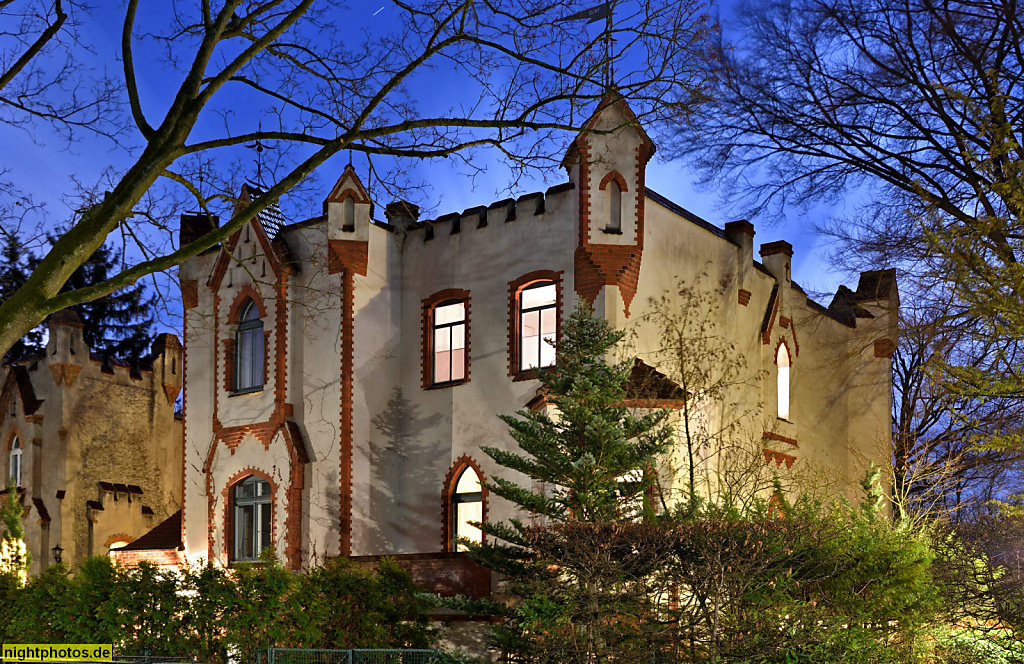Berlin Lichterfelde Wohnhaus in der Marthastrasse 4 erbaut 1896-1897 von Architekt Gustav Lilienthal für Bauher Eduard Ippel