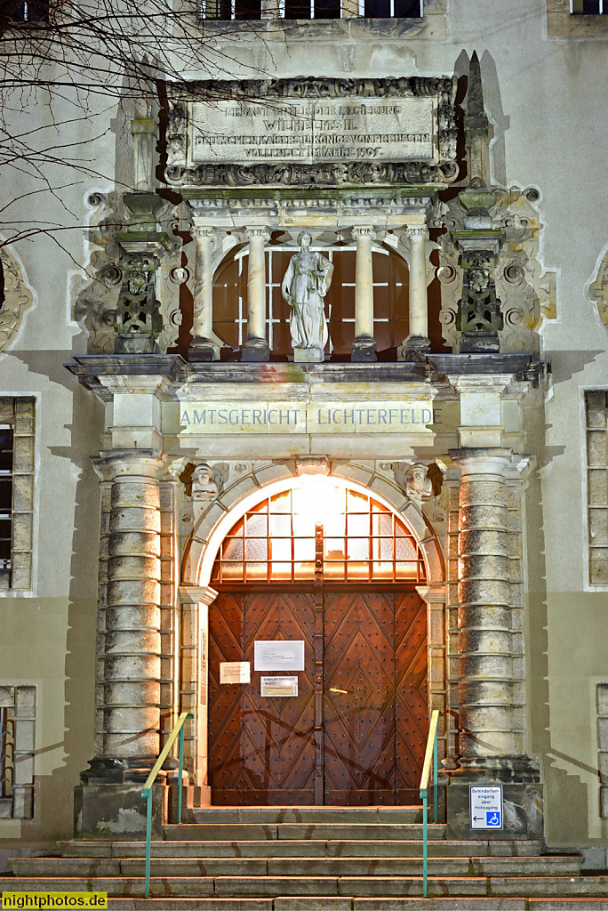 Berlin Lichterfelde Amtsgericht Schöneberg Standort Lichterfelde. Erbaut 1902-1906 von Rudolf Mönnich und Walter Sarkur mit Gefängnis