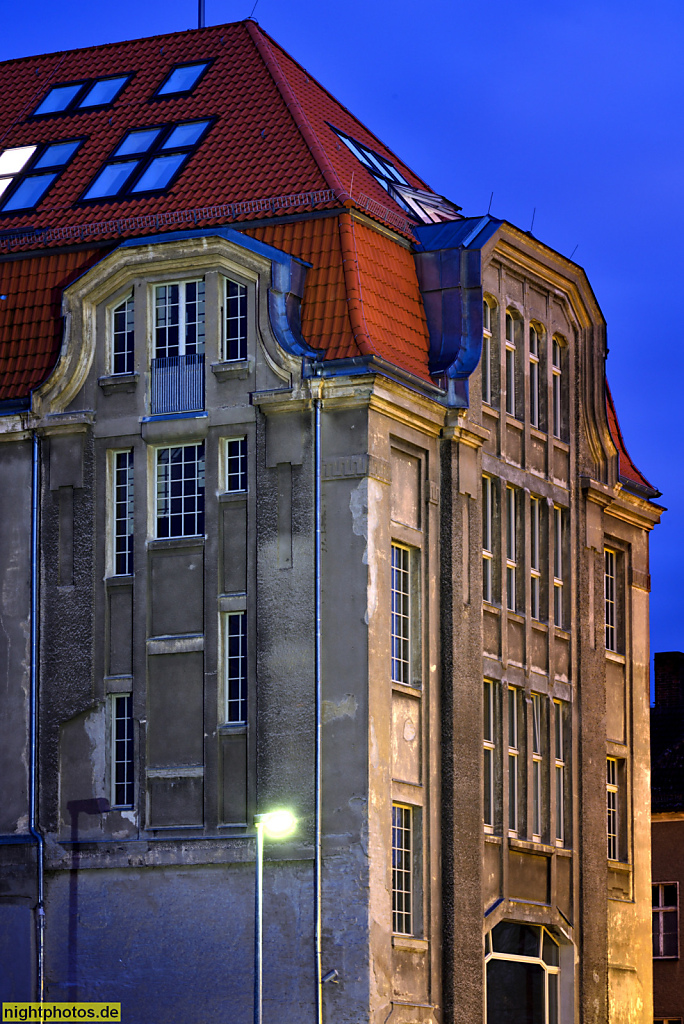 Berlin Hohenschönhausen Villa Heike erbaut 1910-1911 von Richard Lotts für Industriellen Richard Heike. Ehemals Teil des Untersuchungsgefängnisses des DDR-Ministeriums für Staatssicherheit