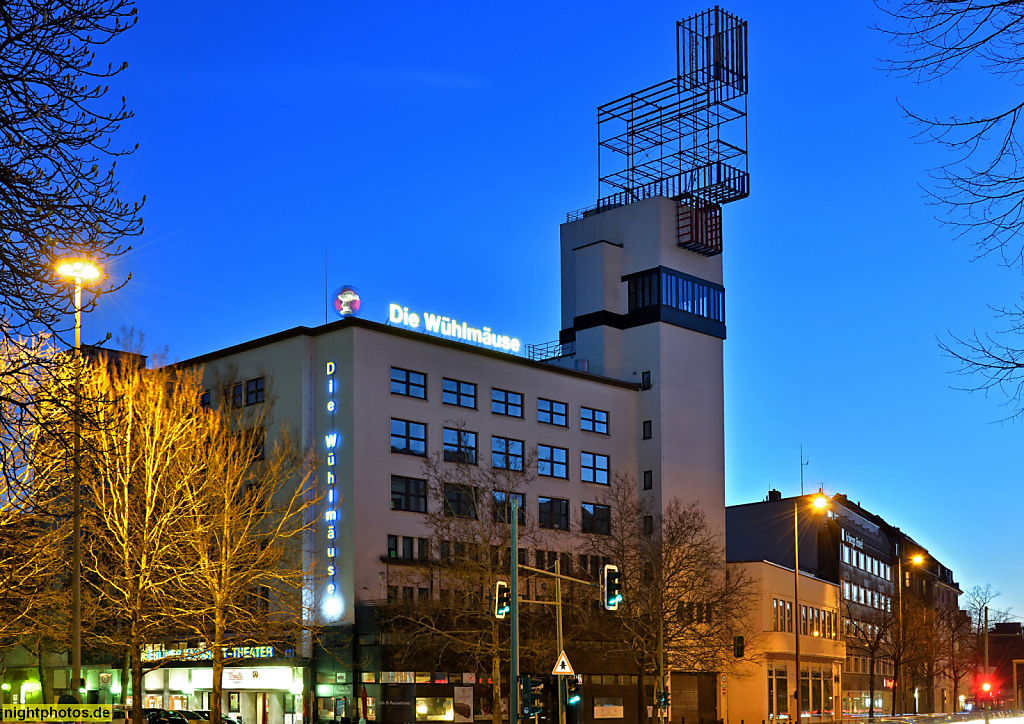 Berlin Westend Kabarettbühne 'Die Wühlmäuse' erbaut als Amerikahaus 1929-1930 von Heinrich Straumer für Heinrich Mendelssohn im Stil der Neuen Sachlichkeit. Genutzt als Amerikahaus von 1930-1946, Als Summit House 1946-1991 von der britischen Besatzungsmac