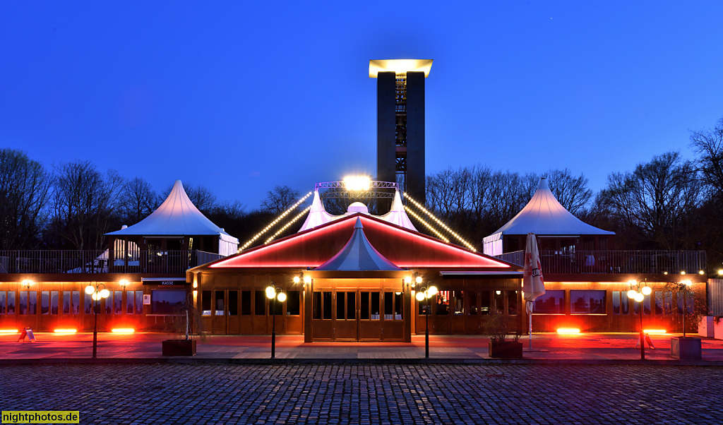 Berlin Mitte Tiergarten Tipi am Kanzleramt. Theaterzelt seit 2002. Betreiber 'Bar jeder Vernunft'