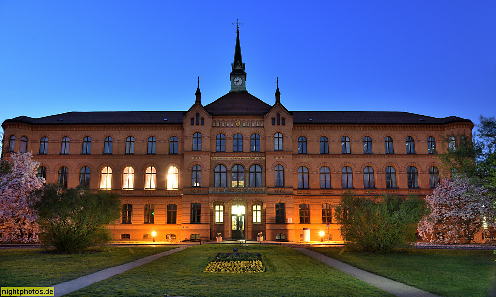 Berlin Lichtenberg Evangelisches Krankenhaus Knigin Elisabeth Herzberge erbaut 1889-1892 von Architekt Hermann Blankenstein als Städtische Irrenanstalt zu Lichtenberg. Haus 22 Hauptgebäude Verwaltung