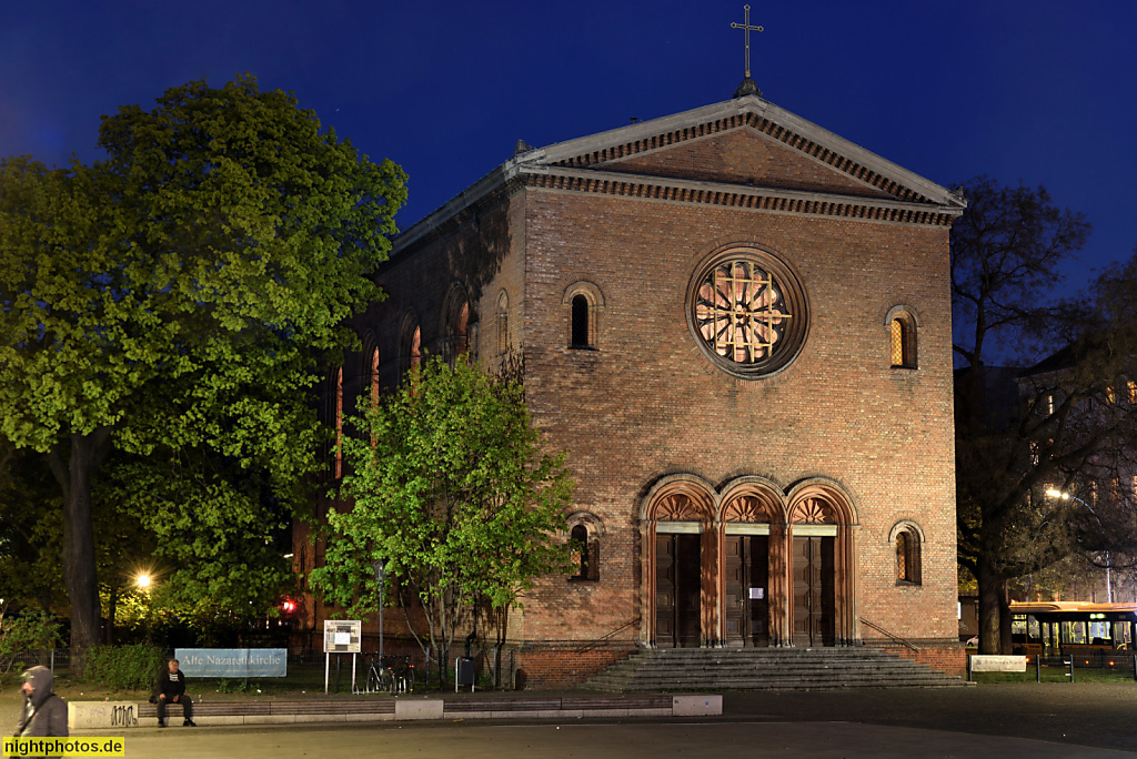 Berlin Wedding Leopoldplatz Alte Nazarethkirche erbaut 1832-1835 von Karl Friedrich Schinkel mit romanischen Rundbögen