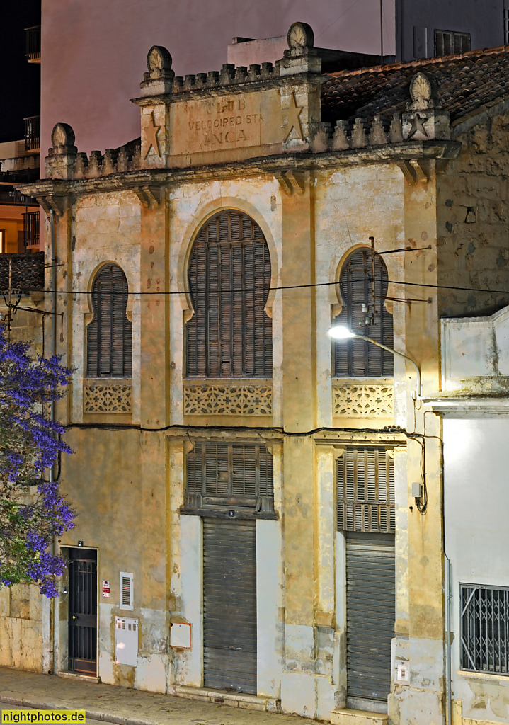 Mallorca Inca. Club Velocipedista mit Maurischen Fenstern am Placa Mallorca in der Carrer d'Arta